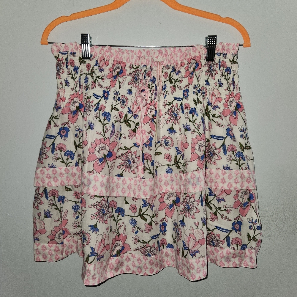 Vineyard Vines Nellie Smocked Mini Tiered Ruffled Thalia Floral 4/6 - Picture 2 of 7